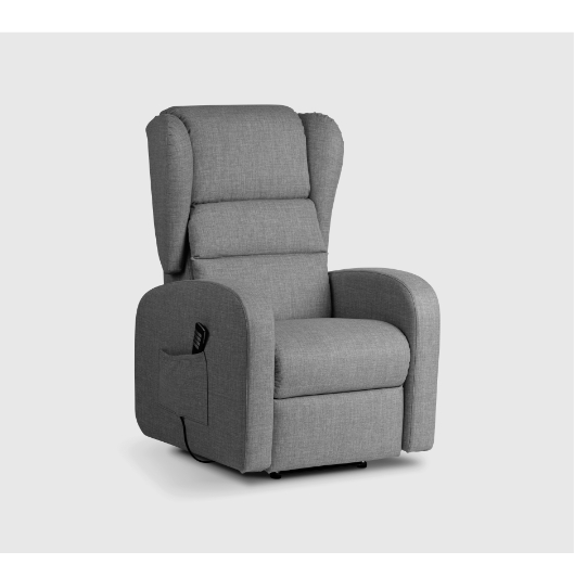Le poltrone alzapersona reclinabili La Castellana combinano tre meccanismi per garantire comfort personalizzato: alzapersona, relax e letto.