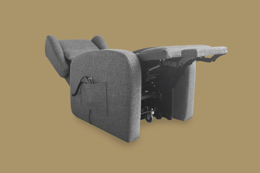 Poltrone alzapersona reclinabili con Zero Gravity e Letto 180