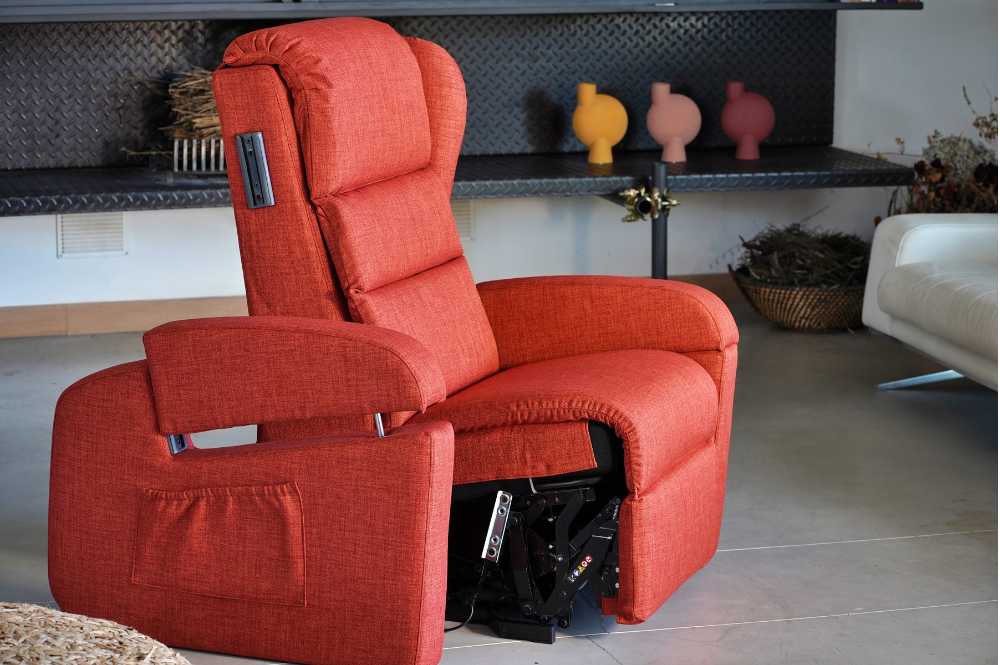 poltrone la castellana poltrone motorizzate alzapersona con bracciolo rimuovibile